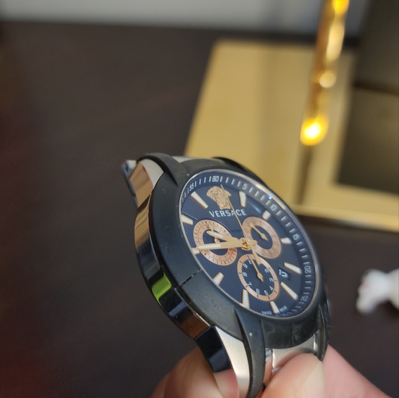 Versace Medusa Watch Chronograph Quartz  Silver Sapphire Crystal Men's - Picture 10 of 10